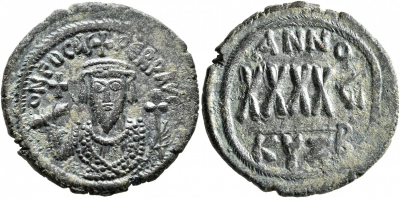 Phocas, 602-610. Follis (Bronze, 30 mm, 11.00 g, 6 h), Cyzicus, RY 6 = 607/8. δ ...