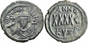 Phocas, 602-610. Follis (Bronze, 30 mm, 11.00 g, 6 h), Cyzicus, RY 6 = 607/8. δ N FOCAS PERP AVG Crowned bust of Phocas facing, wearing consular robes...