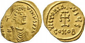 Constantine IV Pogonatus, 668-685. Tremissis (Gold, 18 mm, 1.44 g, 6 h), Constantinopolis. δ N CONSTANTINЧS P P A[...] Diademed, draped and cuirassed ...