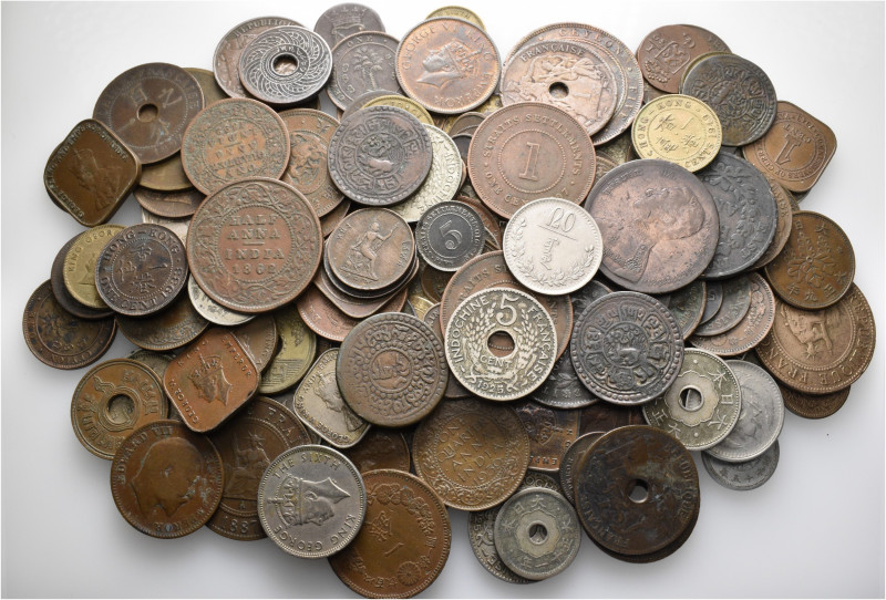 A lot containing 124 mostly bronze and copper-nickel coins. All: Asia. About ver...