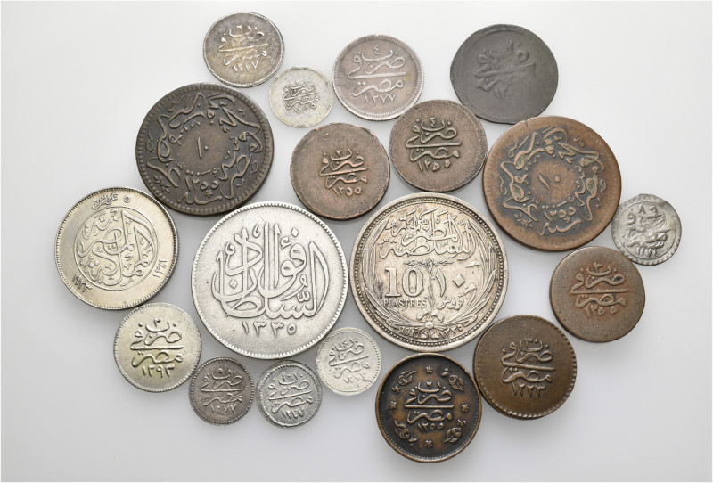 A lot containing 11 silver and 8 bronze coins. All: Egypt. About very fine to go...