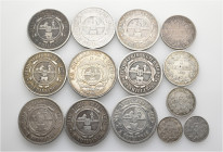 A lot containing 14 silver coins. All: South Africa. About very fine to good very fine. LOT SOLD AS IS, NO RETURNS. 14 coins in lot.


From the col...