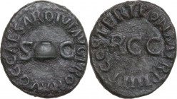 Gaius (Caligula) (37-41). AE Quadrans, 40-41. Obv. C CAESAR DIVI AVG PRON AVG. Pileus between S C. Rev. PON M TR P IIII P P COS TERT around RCC. RIC I...
