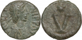 Justin I (518-527). AE Pentanummium, Ravenna mint. Obv. DN IVSTINI PP AV. Diademed, draped and cuirassed bust right. Rev. Large V; above, star; all wi...