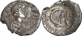 Justinian I (527-565). AR 250 Nummi, light series, Ravenna mint. Obv. [DN] IVSTINIANVS P P AV(ligate)G. Diademed, draped and cuirassed bust right. Rev...
