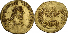 Constans II (641-668). AV Tremissis, Syracuse mint, 649-655 AD. Obv. ∂N CONSTAN-tIHЧS PP AV. Diademed and draped bust right. Rev. VICTOR[IA A]VςЧ Θ•. ...