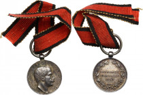 Vittorio Emanuele III (1900-1943). Medaglietta per il terremoto della Marsica, 13 giugno 1915. Klawans 1; Jonhson-Martini 1365. AG. 2.80 g. 17.00 mm. ...