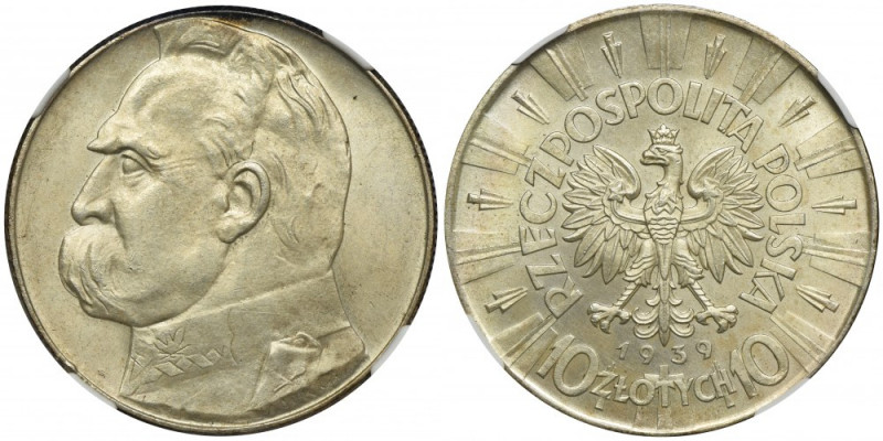 Piłsudski, 10 złotych 1939 - NGC MS62 &nbsp; Menniczy egzemplarz. Moneta w subte...