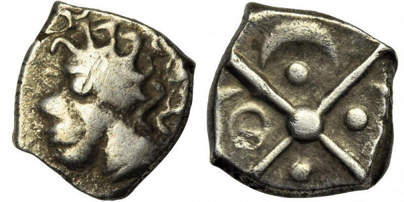 Gaul, Volcae, Drachm type à la croix négroïdes Beautiful drachm minted by the tr...