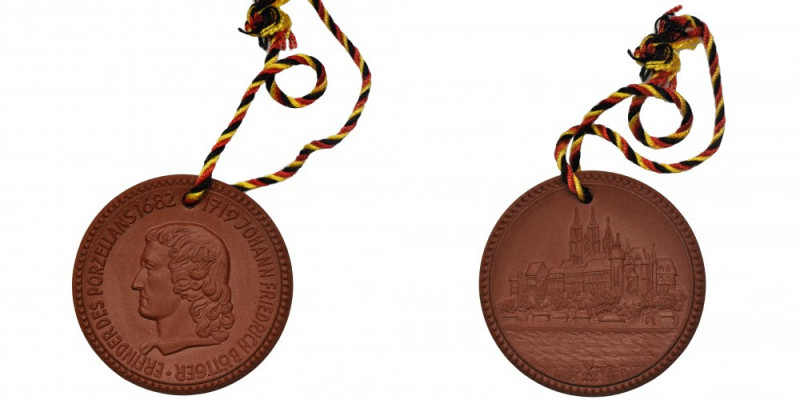 Germany, Saxony, Meissen, Medal, Brown porcelain Böttger &nbsp; Pięknie zachowan...