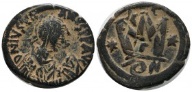 Justinian I. 527-565. AE Follis (29mm, 17.35g). Constantinople mint, 1st officina. Struck 527-538. Pearl-diademed, draped, and cuirassed bust right / ...
