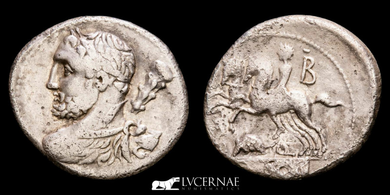 Roman Republic - T. Quinctius silver denarius (3,66 g 21 mm). Rome mint, 111-112...