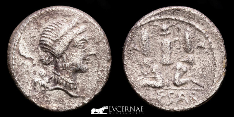 Roman Imperatorial - Julius Caesar silver denarius (3.50 g. 18 mm.). Military mi...