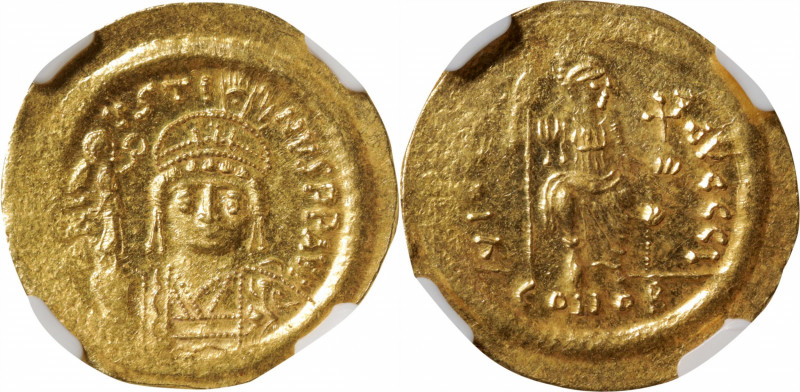 JUSTIN II, 565-578. AV Solidus (4.33 gms), Constantinople Mint, 10th Officina, 5...