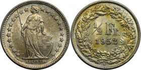 Europäische Münzen und Medaillen, Schweiz / Switzerland. Helvetia. 1/2 Franken 1952 B. 2,5 g. 0.835 Silber. 0.067 OZ. KM 23. Fast Stempelglanz