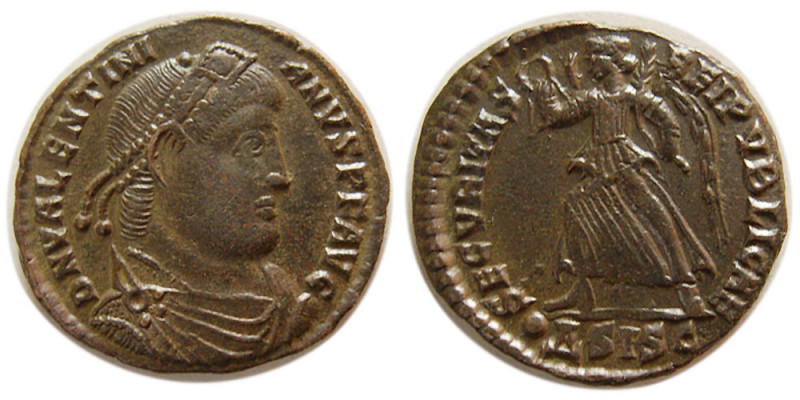 ROMAN EMPIRE. Valentinian I. 364-375 AD. Æ Follis (2.64 gm; 18mm x 16mm). Diadem...