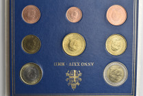ROMA
Giovanni Paolo II (Karol Wojtyla), 1978-2005.
Serie di 8 valori 2002 a. XXIV: 2-1 Euro, 50-20-10-5-2 e 1 Centesimo.
metalli vari.
In cartonci...