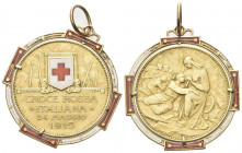 REGNO D’ITALIA
Vittorio Emanuele III, 1900-1943.
Medaglia-Moneta emessa a favore della Croce Rossa Italiana. 50 Lire 1915.
Au e smalti gr. 19,17 mm...