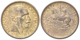 REGNO D’ITALIA
Gettoni privati circolanti in ambito limitato. 
Buono da 2 Lire 1928 Stefano Johnson.
Cu gr. 10,18 
Dr. Testa nuda a d.
Rv. Littor...