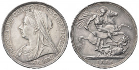 GRAN BRETAGNA
Regina Vittoria, 1837-1901.
Corona (Crown) 1896.
Ag gr. 28,28
Dr. Busto coronato e velato a s.
Rv. San Giorgio a cavallo trafigge i...