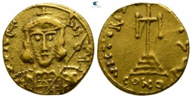 Tiberius III AD 698-705. Syracuse. Solidus AV