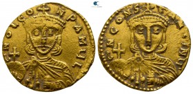 Leo III the "Isaurian", with Constantine V. AD 717-741. Syracuse. Solidus AV