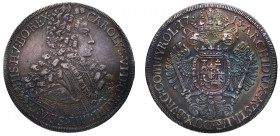 1713. Carlos III, Pretendiente (1701-1714). Thaler. S-223. Ag. 28,95 g. Muy bella. Preciosa pátina. Ligeramente alabeada. EBC. Est.600.