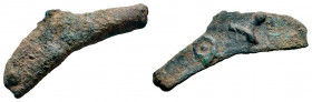 Skythia. Olbia. Dolphin cast type. 450-425 BC. Thu- magistrate. (SNG Stancomb-339). (Sng Black Sea-369/73). Anv.: Dolphin. Rev.: ΘΥ. Ae. 1,42 g. Almos...