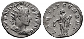 Philip I. Antoninianus. 244-247 d.C. Rome. (Ric-IV 36b). (Rsc-80). Anv.: IMP M IVL PHILIPPVS AVG, radiate, draped and cuirassed bust to right . Rev.: ...