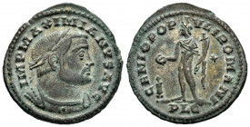 Maximianus. Follis. 303-305 d.C. Lugdunum. (Spink-13248). (Ric-253). Rev.: GENIO POPVLI ROMANI, Genius standing to left, modius on head, naked but for...