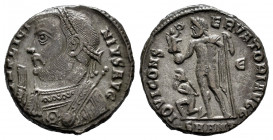 Licinius I. Follis. 317-320 d.C. Antioch. (Ric-27). Anv.: IMP LICINIVS AVG, laureate and draped bust left, holding mappa, globe and sceptre . Rev.: IO...