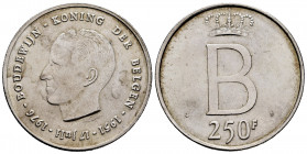 Belgium. Balduino. 250 francs. 1976. (Km-158.1). Ag. 24,90 g. Flemish legend. AU. Est...25,00. 

Spanish description: Bélgica. Balduino. 250 francs....