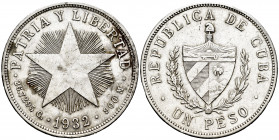 Cuba. 1 peso. 1932. (Km-15.2). Ag. 26,66 g. Nicks on edge. Choice VF. Est...25,00. 

Spanish description: Cuba. 1 peso. 1932. (Km-15.2). Ag. 26,66 g...