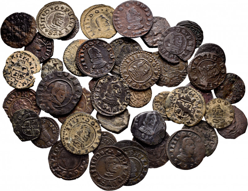 Lot of 42 pieces of 2, 4 and 8 maravedis between 1610 and 1664, all bust. TO EXA...