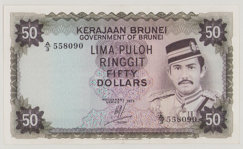 Brunei
50 Ringgit, 1973, A/3 558090, P9a, BNB B109a, EF

Estimate: 150-200