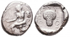 CILICIA, Soloi. Circa 440-410 BC. AR Stater. 
Reference:
Condition: Very Fine

Weight: 10,6 gr
Diameter: 21,4 mm