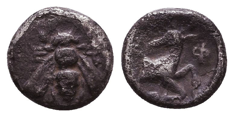 Greek Obol, Ca. 350-300 BC. AR.
Reference:
Condition: Very Fine

Weight: 0,8...