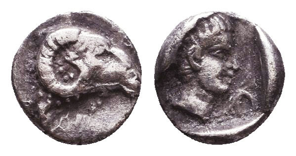 Greek Obol, Ca. 350-300 BC. AR.
Reference:
Condition: Very Fine

Weight: 0,3...