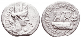 Plaetorius. M. Plaetorius M.f. Cestianus. Denarius. 67 BC. Rome. (Ffc-978). (Craw-409/2). (Cal-1110). Anv.: CESTIANVS behind turreted bust of Cybele d...