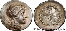 AIOLIS - MYRINA
Type : Tétradrachme stéphanophore 
Date : c. 150-140 AC. 
Mint name / Town : Myrhina, Éolide 
Metal : silver 
Diameter : 32  mm
Orient...