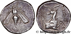 IONIA - EPHESUS
Type : Tétradrachme 
Date : c. 390-325 AC. 
Mint name / Town : Éphèse, Ionie 
Metal : silver 
Diameter : 23,5  mm
Orientation dies : 1...