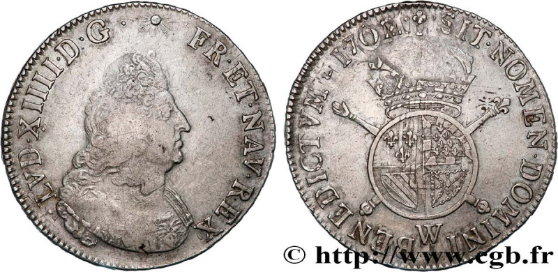 LOUIS XIV "THE SUN KING"
Type : Écu de Flandre aux insignes 
Date : 1702 
Mint n...