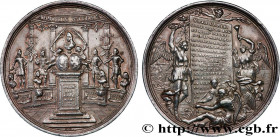 GREAT-BRITAIN - WILLIAM III
Type : Médaille, Bataille de la Hague 
Date : 1692 
Metal : silver 
Diameter : 44,5  mm
Engraver : George Hautsch 
Weight ...