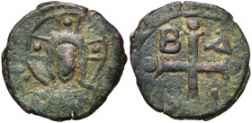 COMTE D''EDESSE, Baudouin Ier (1098-1100) ou Baudouin II du Bourg, premier règne (1100-1104), AE follis. Série lourde. 1er type. D/ B. nimbé du Christ...