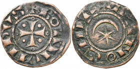 PRINCIPAUTE D''ANTIOCHE, Bohémond III (1149-1201), fraction de denier en cuivre. Type B. D/ + BOAMVNDVS Croix cantonnée de quatre globules, un annelet...