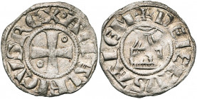 ROYAUME DE JERUSALEM, Amaury (1163-1174), billon denier. Type hybride 6/5 (A avec triple barre au droit, avec chevron au revers). D/ Croix pattée cant...