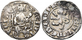 ROYAUME DE CHYPRE, Henri II (1285-1324), AR demi-gros (gros petit), début du règne, Nicosie. Monnayage lourd. D/ Le roi trônant de f., ten. un long sc...
