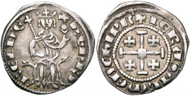 ROYAUME DE CHYPRE, Henri II (1285-1324), AR demi-gros, Famagouste (?). Série 1b. D/ Le roi assis de f. sur un trône supporté par deux lions, ten. un s...
