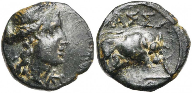 GAULE TRANSALPINE, Massalia, AE petit bronze au taureau, 80-50 av. J.-C. D/ T. l...