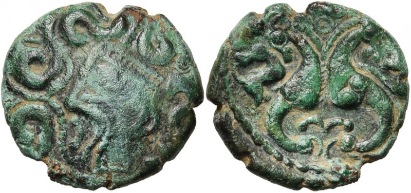 GAULE BELGIQUE, Ambiani, AE bronze. Type de Chilly aux chevaux adossés. D/ Profi...